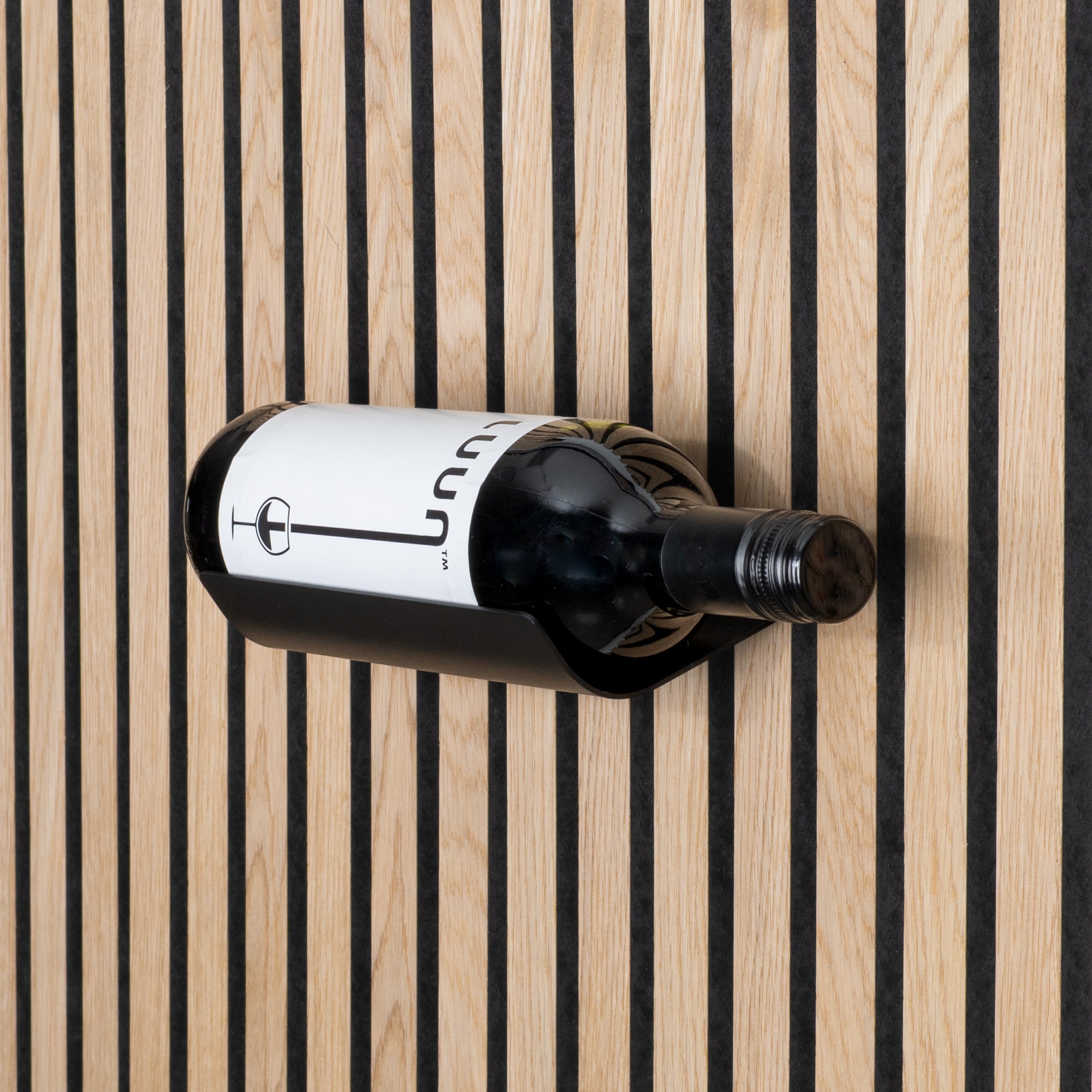 Varo Single Wine Bracket Set