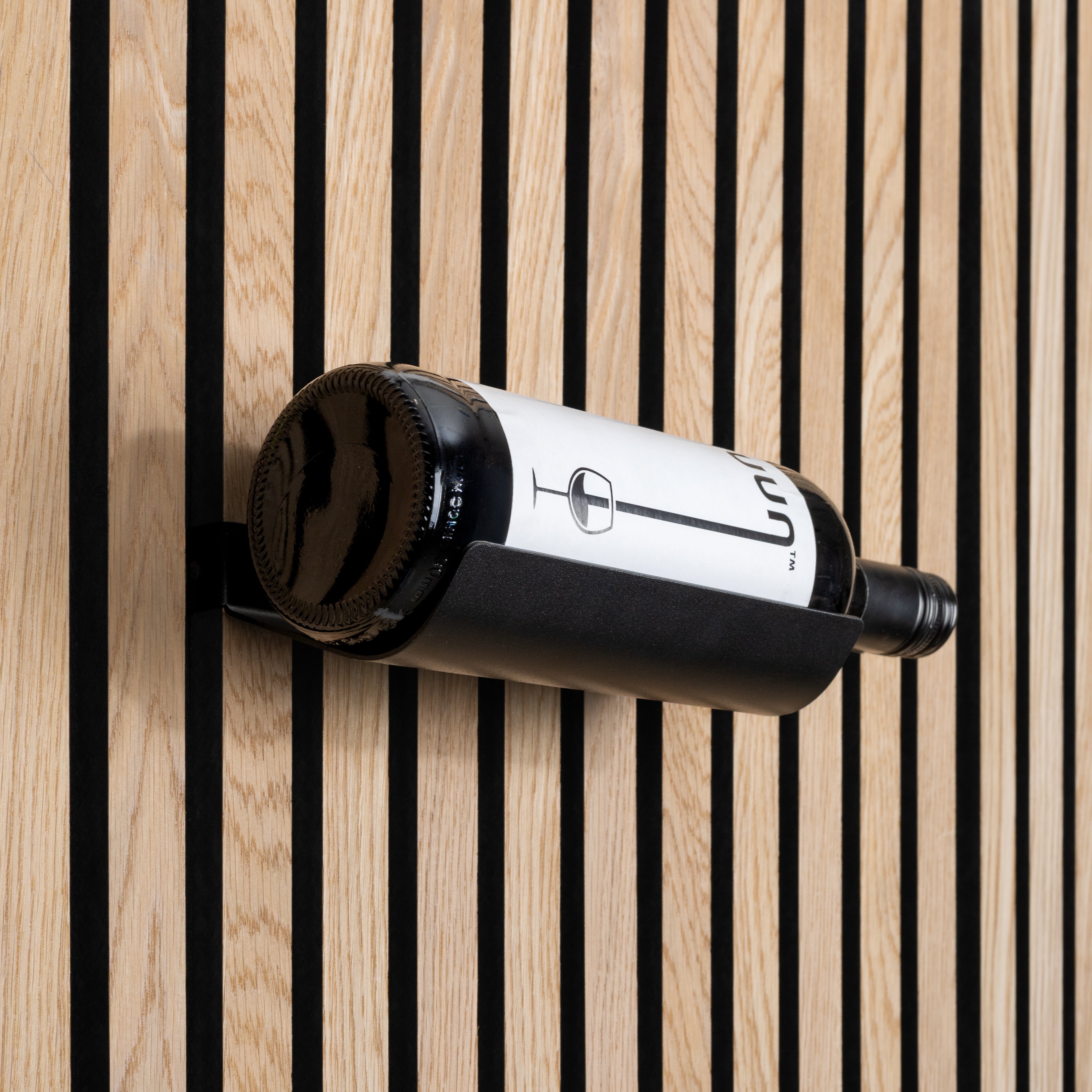 Varo Single Wine Bracket Set